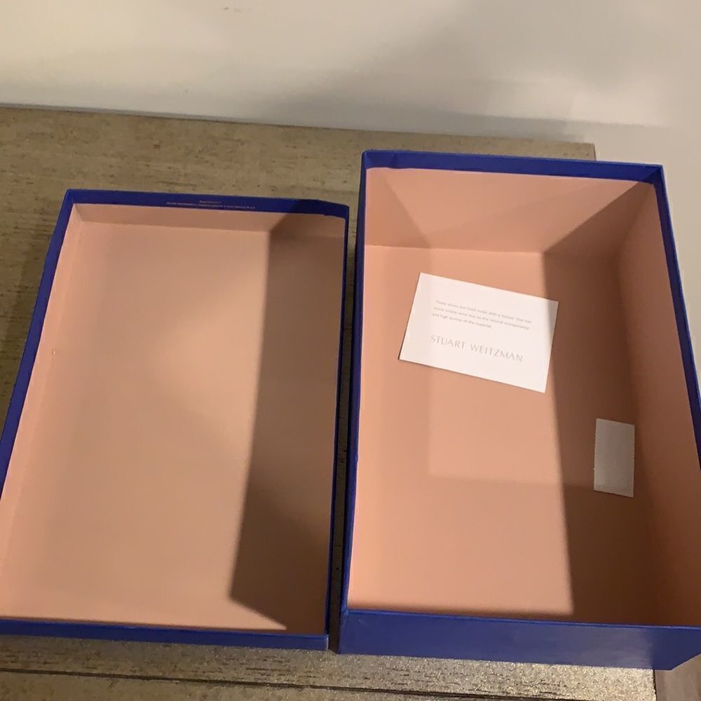 Stuart Weitzman shoe box - Picture 6 of 6